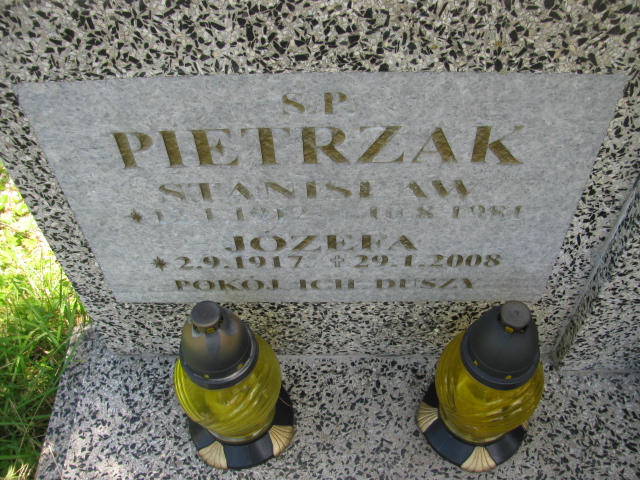 Józefa Pietrzak 1917 Kłodzko - Grobonet - Wyszukiwarka osób pochowanych