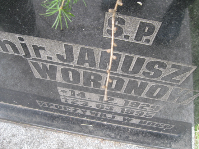 Janusz Woronow 1929 Kłodzko - Grobonet - Wyszukiwarka osób pochowanych